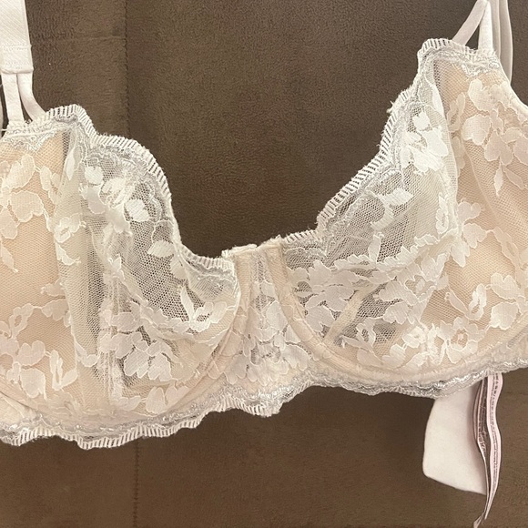 Victoria Secret Dream Angel Bra - Picture 5 of 5